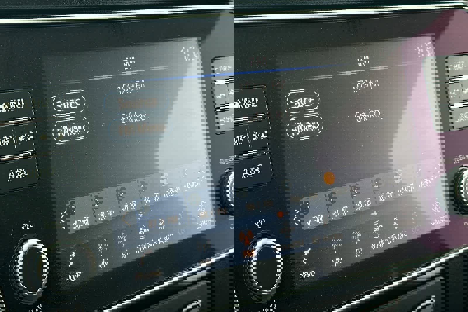 Certified 2024 Nissan Leaf SV Plus image 22