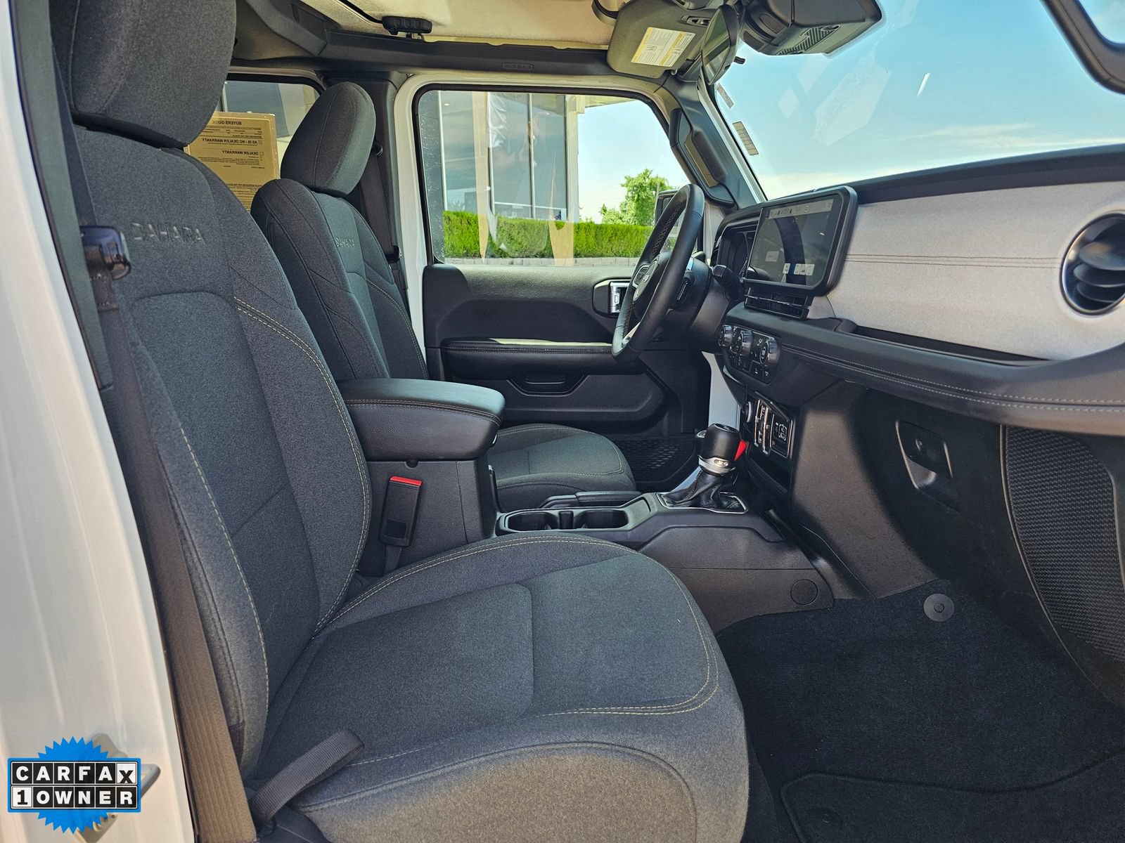 Used 2024 Jeep Wrangler Unlimited Sahara AWD/4WD image 29