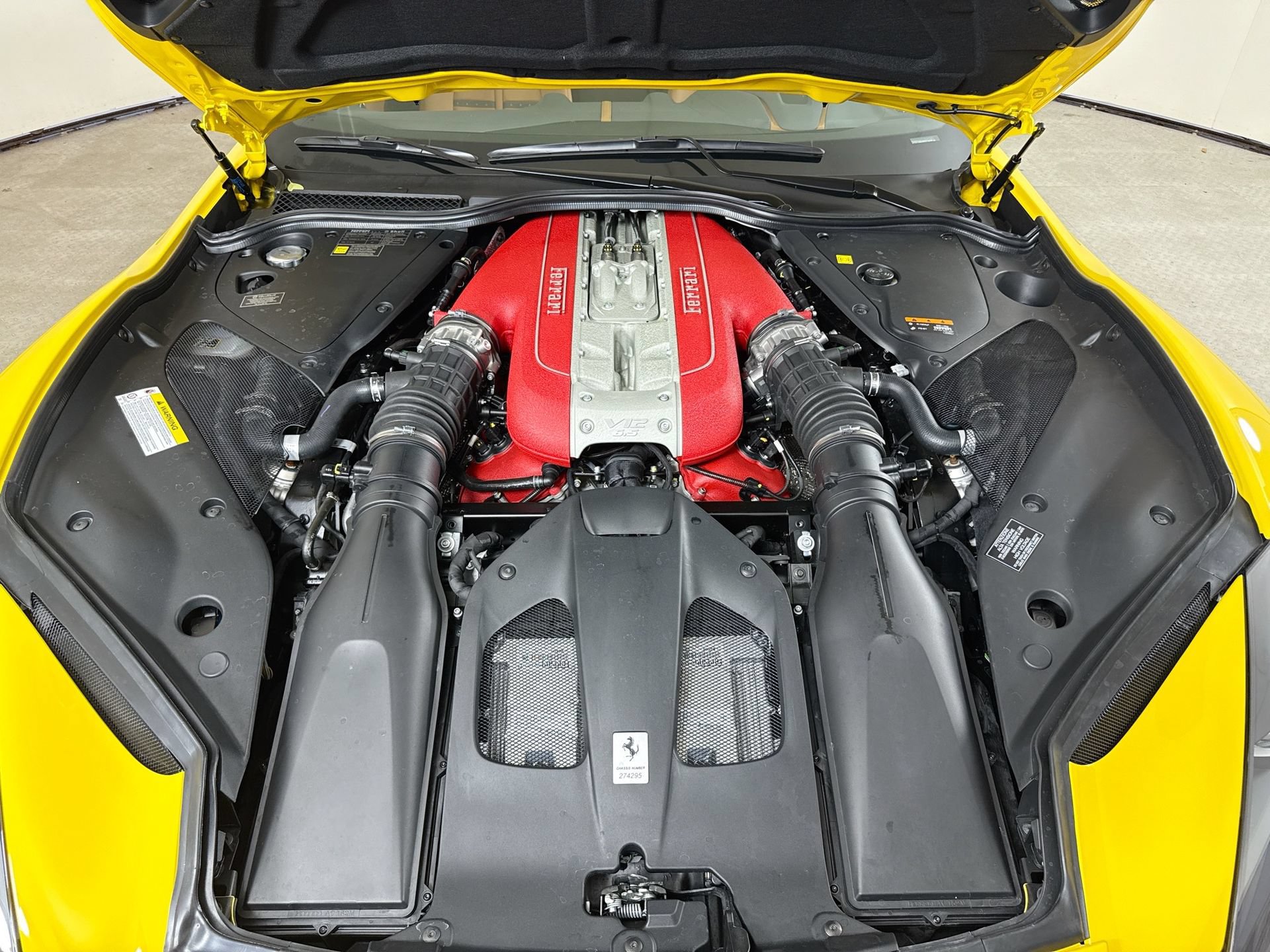 Certified 2022 Ferrari 812 GTS RWD image 20