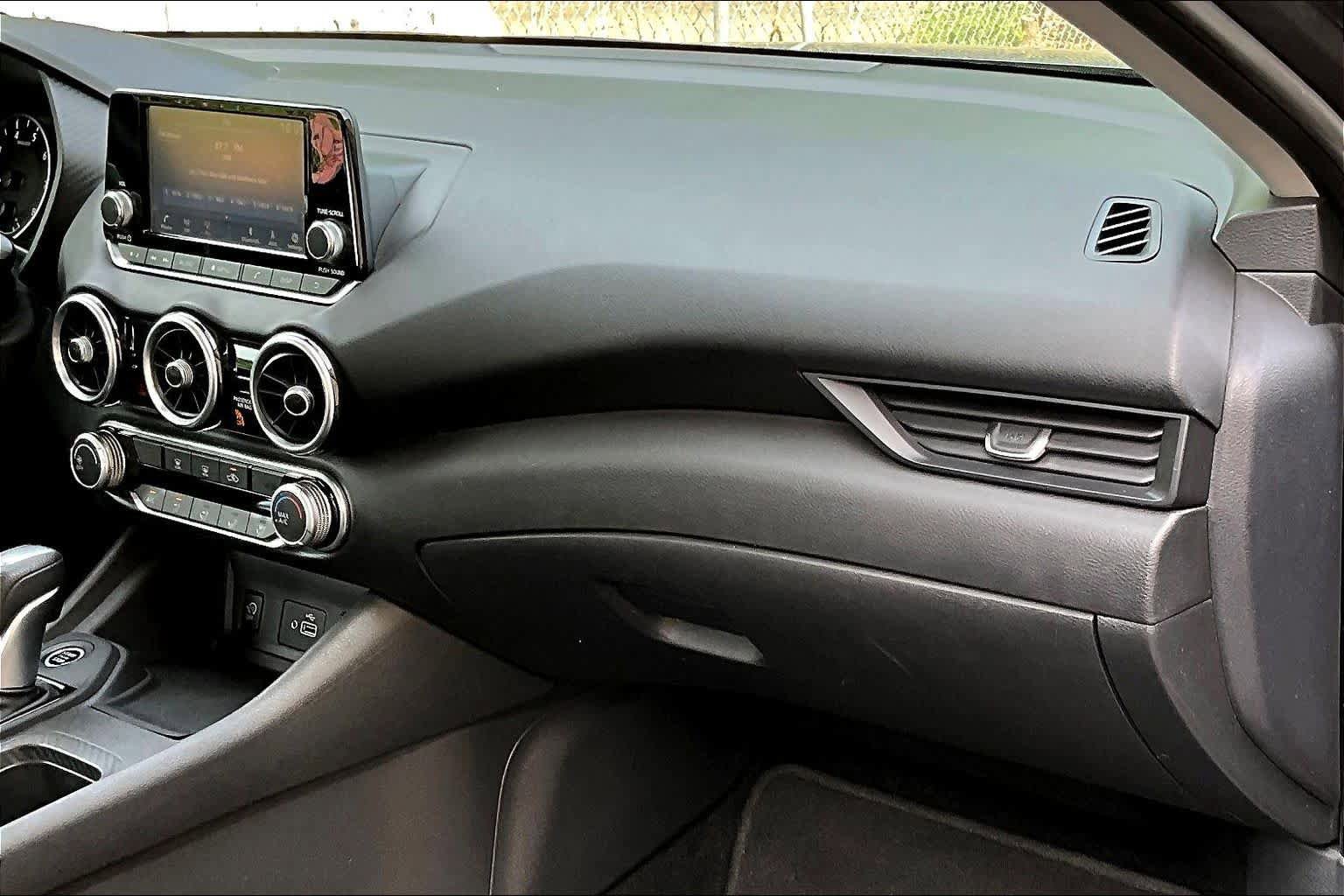 Used 2024 Nissan Sentra S FWD image 17