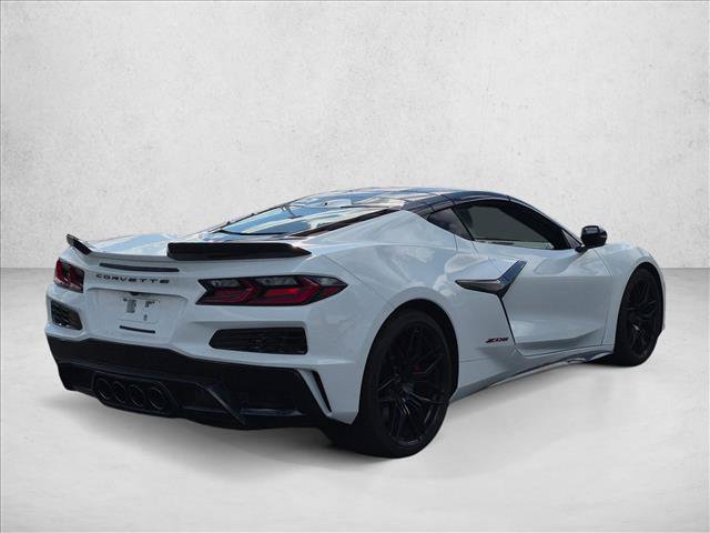 Used 2025 Chevrolet Corvette Z06 w/ Stealth Interior Trim Package RWD image 5