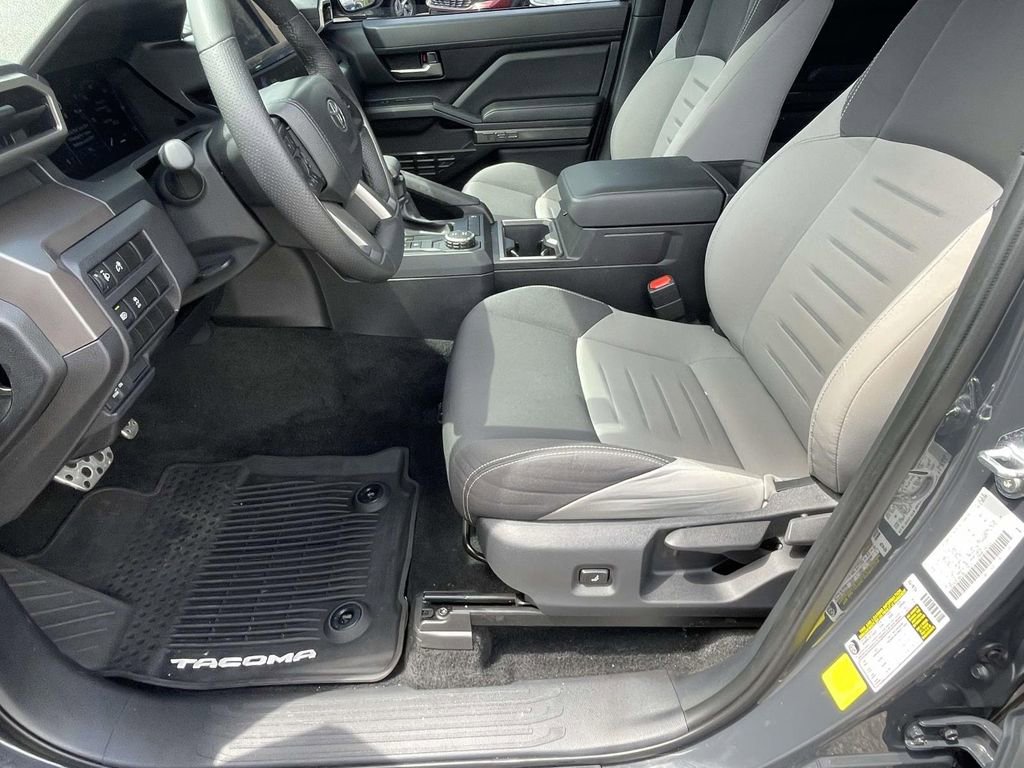 Used 2024 Toyota Tacoma TRD Sport image 17
