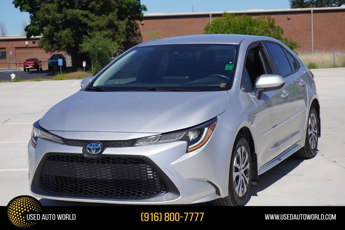 Used 2020 Toyota Corolla LE w/ Carpet Mat Package (TMS) FWD image 1