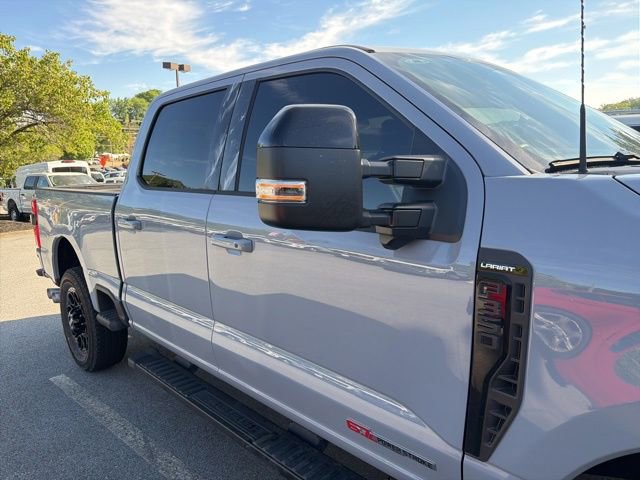Used 2025 Ford F350 Lariat w/ Lariat Ultimate Package image 9
