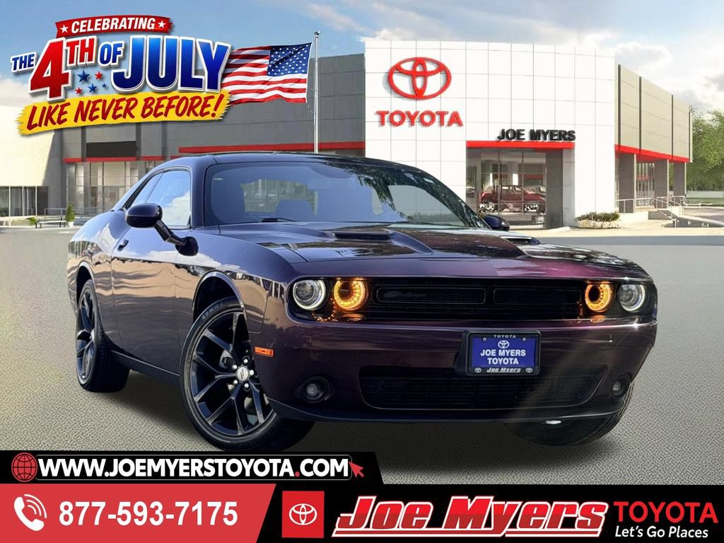 Used 2022 Dodge Challenger SXT w/ Blacktop Package RWD video 1