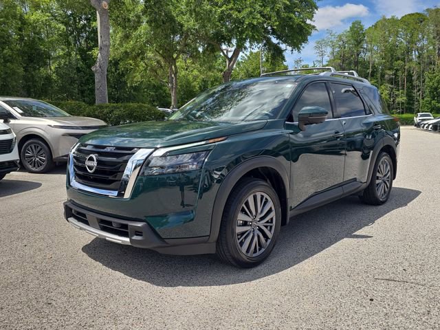 Certified 2025 Nissan Pathfinder SL w/ SL Premium Package FWD image 4