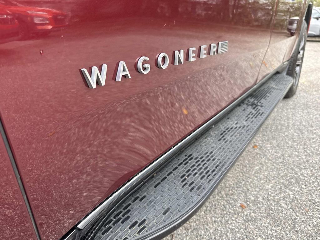 Used 2024 Jeep Wagoneer L Series II image 13
