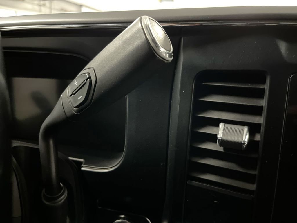 Used 2023 Ford F450 Lariat w/ FX4 Off-Road Package image 21