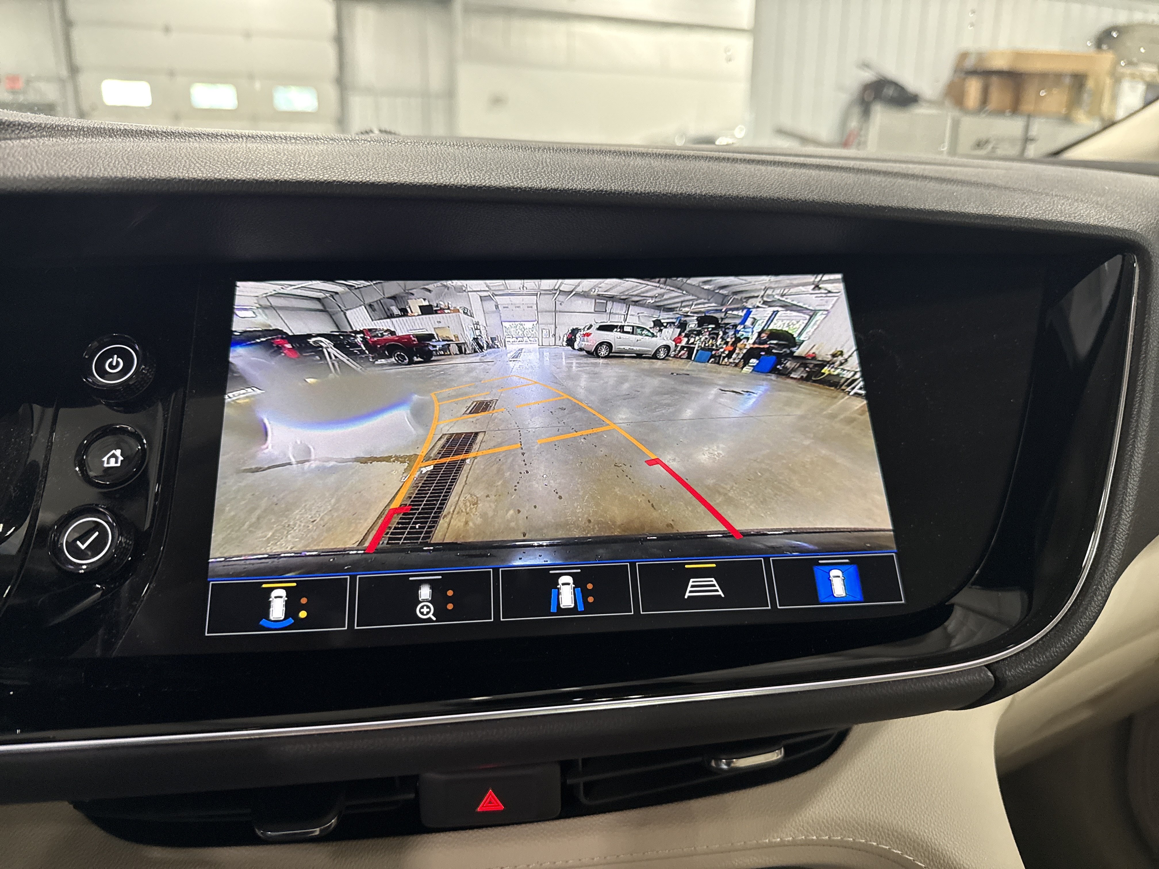 Used 2022 Buick Envision Avenir w/ Technology Package II AWD/4WD image 14