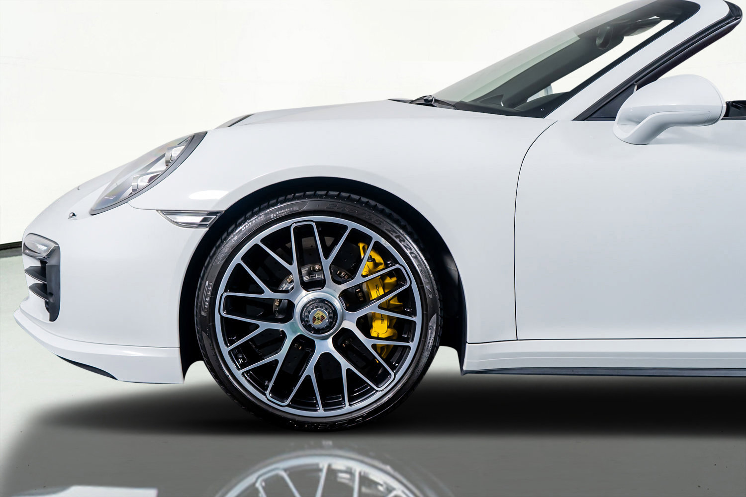 Used 2016 Porsche 911 Turbo S image 24
