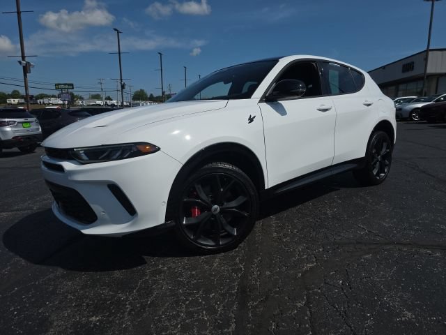 Used 2025 Dodge Hornet R/T w/ R/T Plus Package AWD/4WD image 2