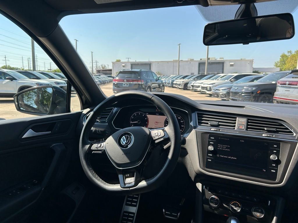 Used 2019 Volkswagen Tiguan SEL R-Line image 9