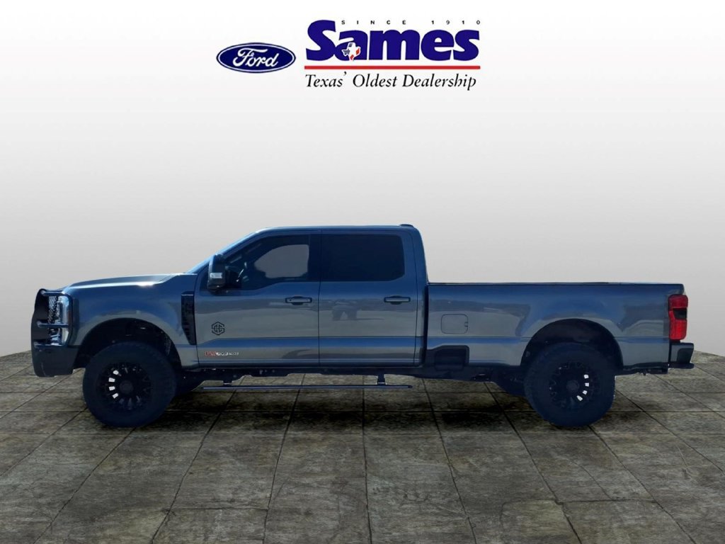 Used 2025 Ford F350 Platinum AWD/4WD image 6