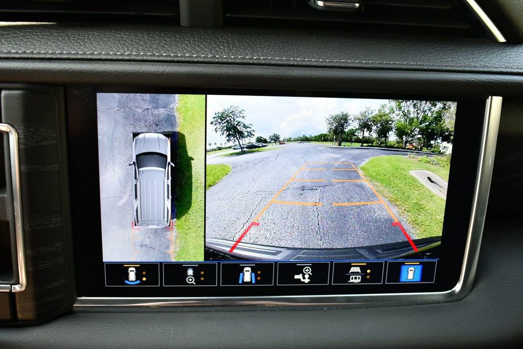 Used 2021 GMC Yukon Denali w/ Denali Premium Package image 68