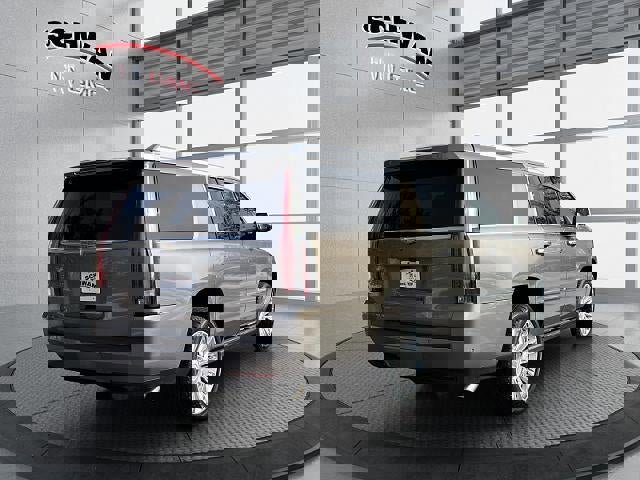 Used 2017 Cadillac Escalade ESV Platinum image 4