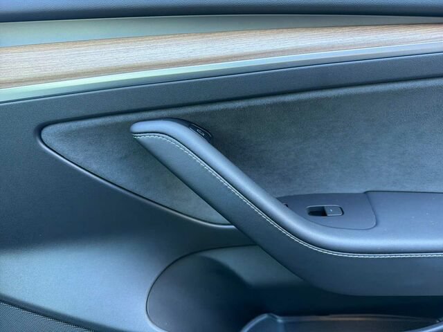 Used 2022 Tesla Model 3 Performance AWD/4WD image 21