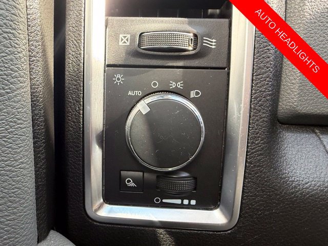 Used 2020 RAM 1500 Classic SLT w/ Luxury Group RWD image 28