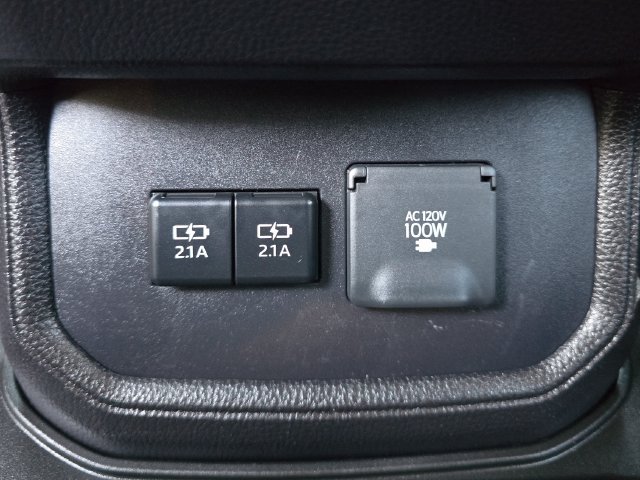 Used 2021 Toyota Highlander Platinum AWD/4WD image 27