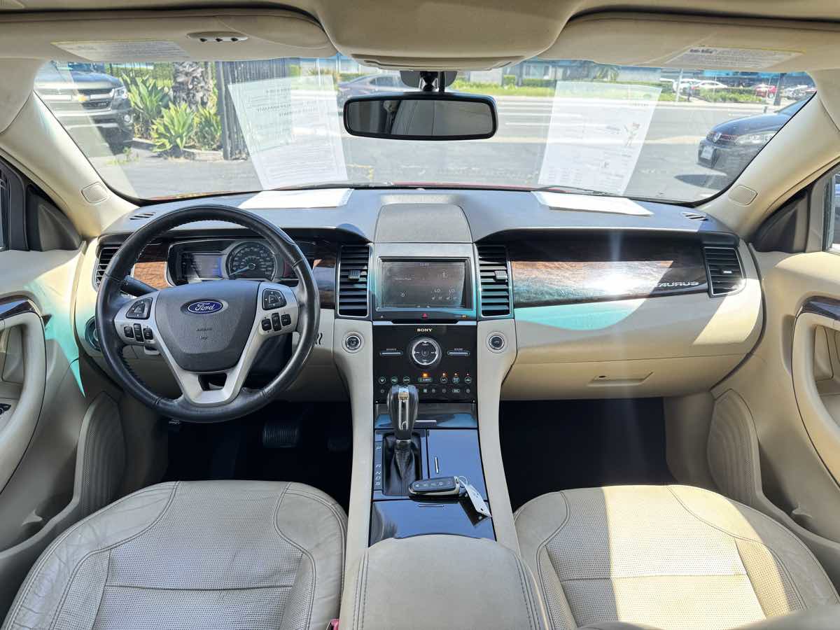 Used 2013 Ford Taurus Limited FWD image 30