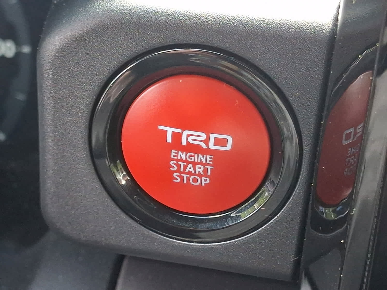 Certified 2024 Toyota Tacoma TRD Off-Road w/ TRD Off Road Upgrade Package AWD/4WD image 24