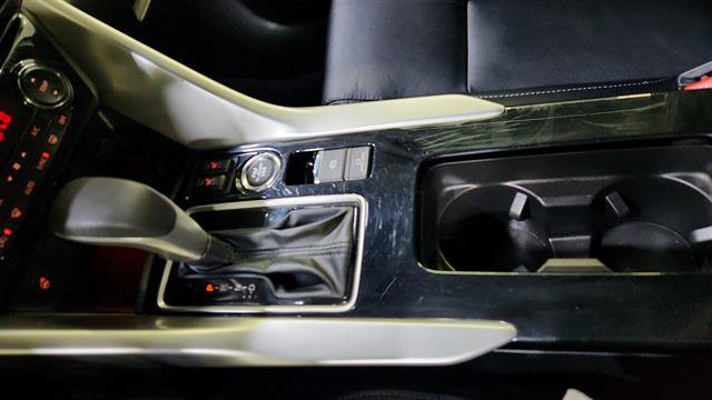 Used 2025 Mitsubishi Eclipse Cross SE image 16