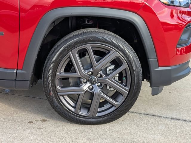 New 2026 Jeep Compass Latitude AWD/4WD image 11