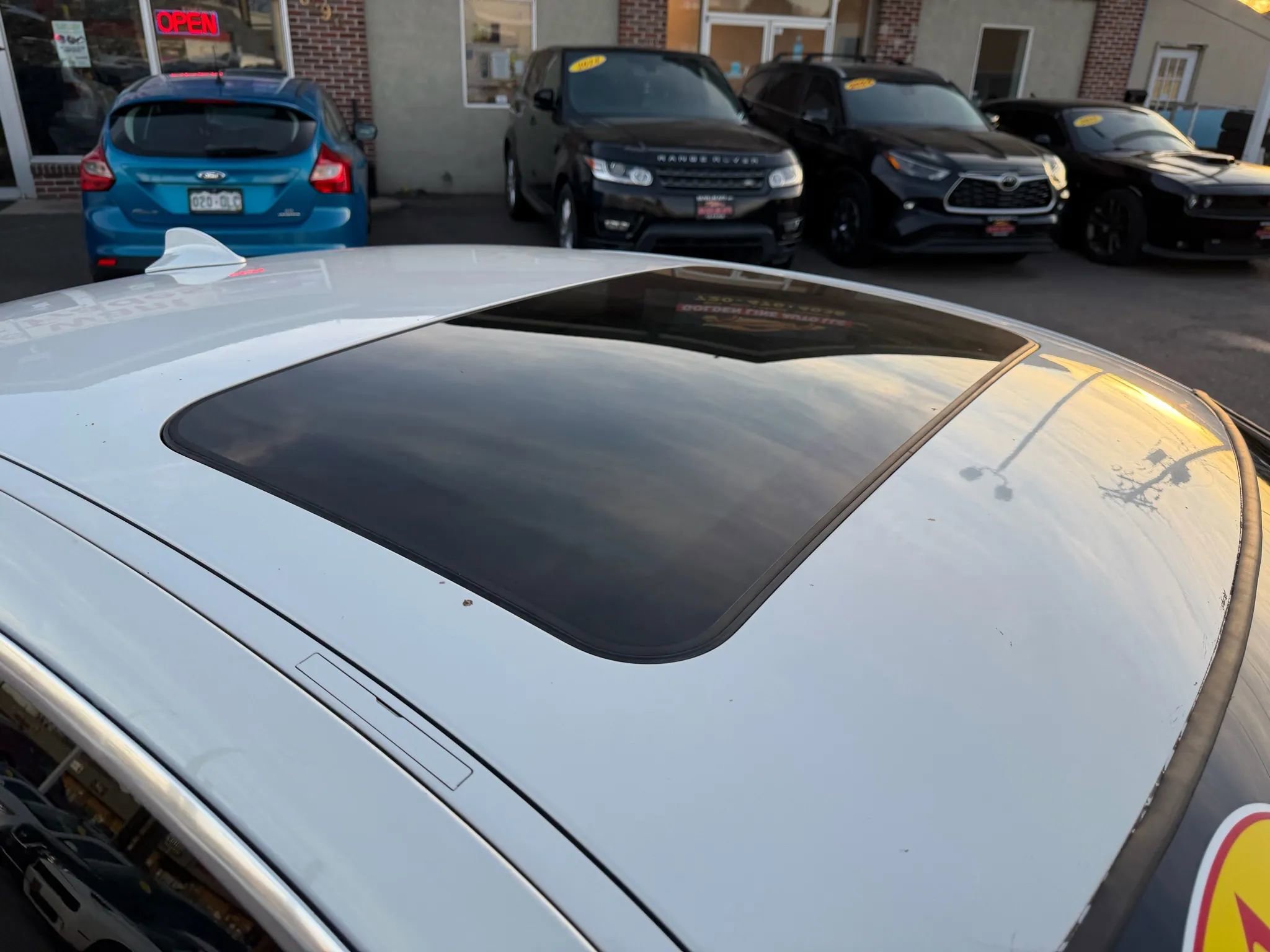 Used 2011 BMW 328i xDrive Coupe image 10