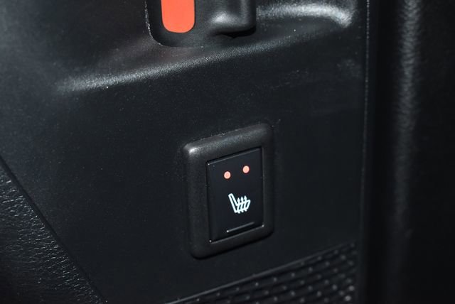 Certified 2025 Chrysler Pacifica Limited image 34