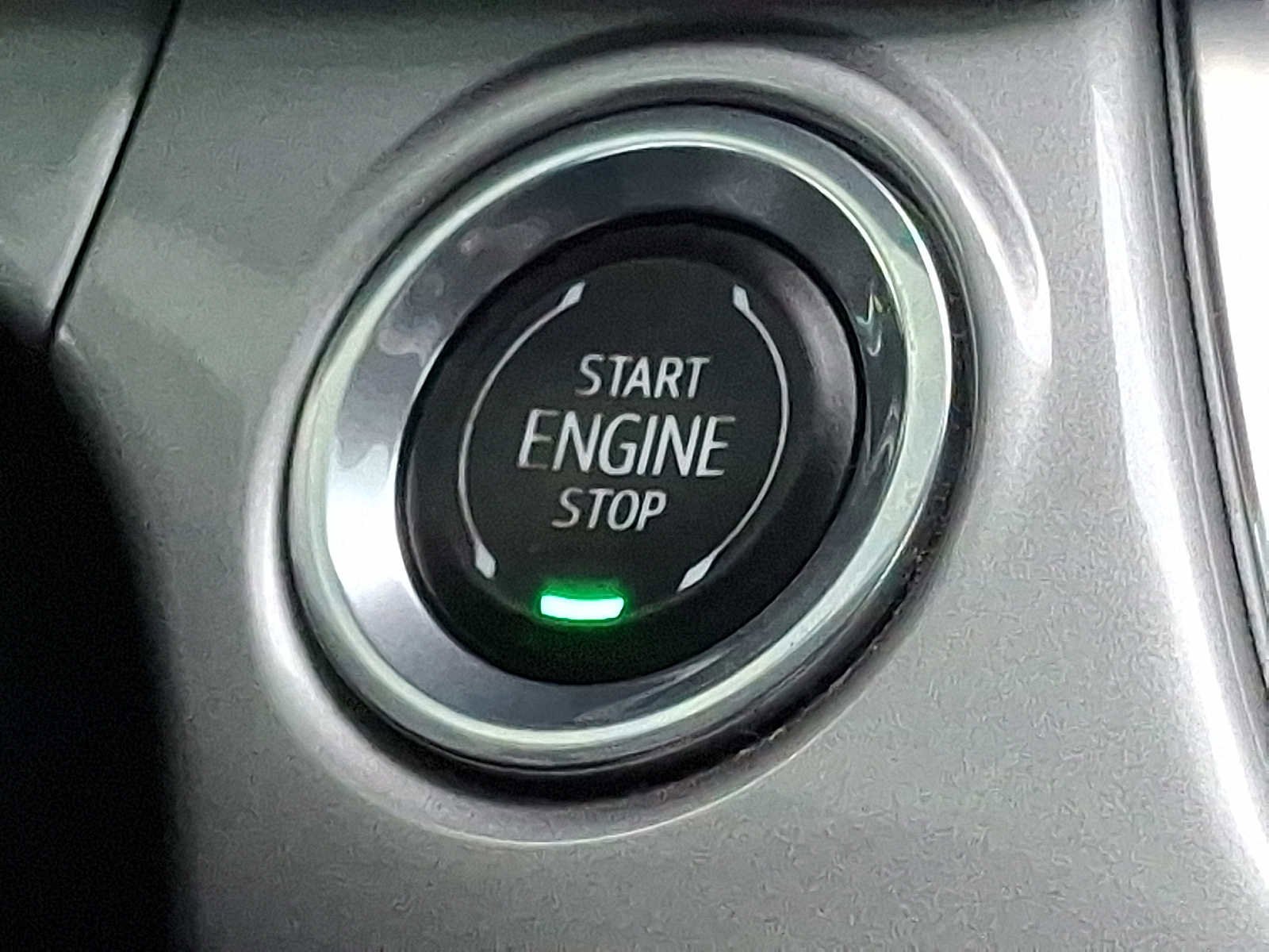 Certified 2024 Chevrolet Trax LT w/ Driver Confidence Package image 22