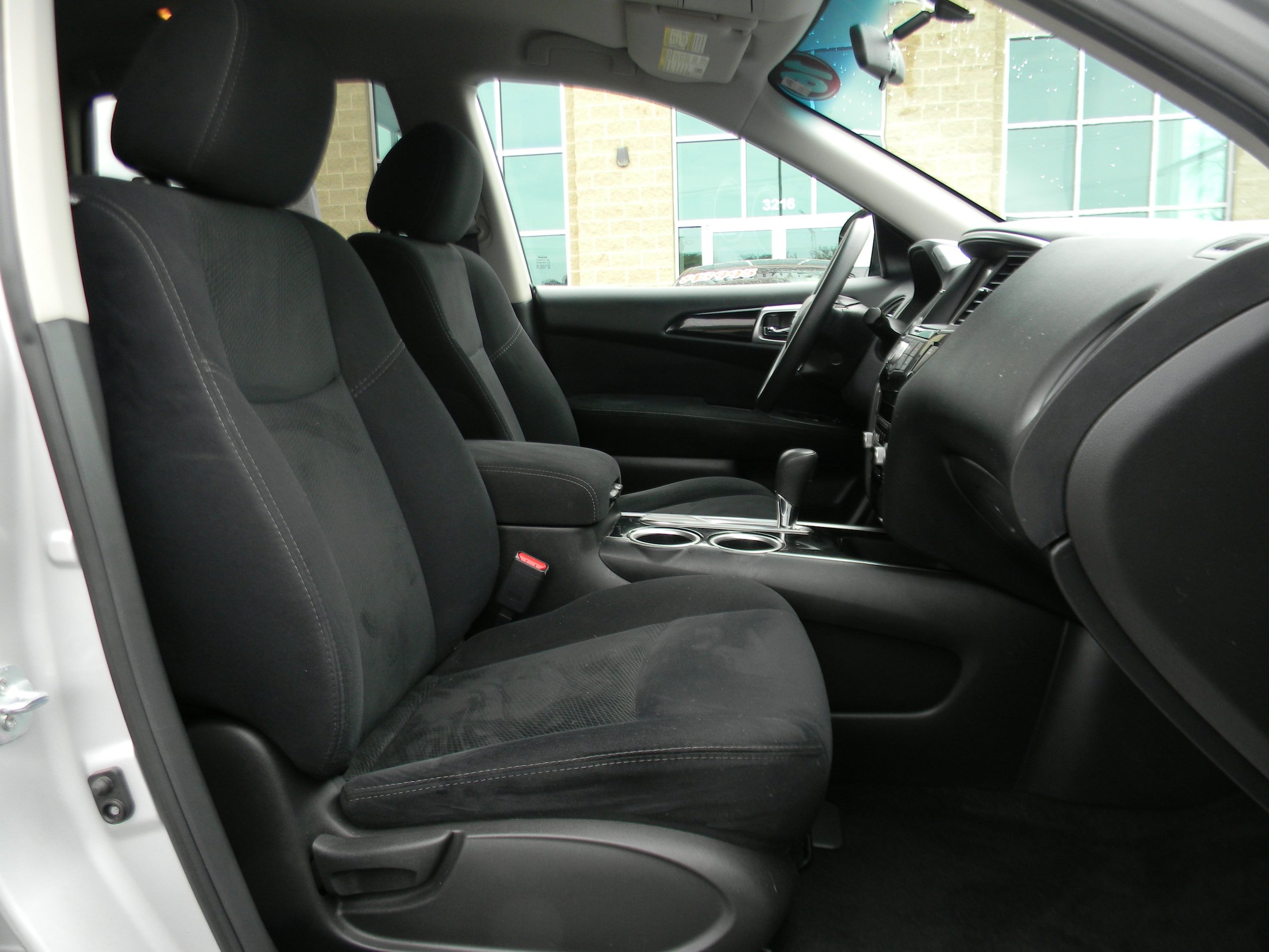Used 2016 Nissan Pathfinder S FWD image 6