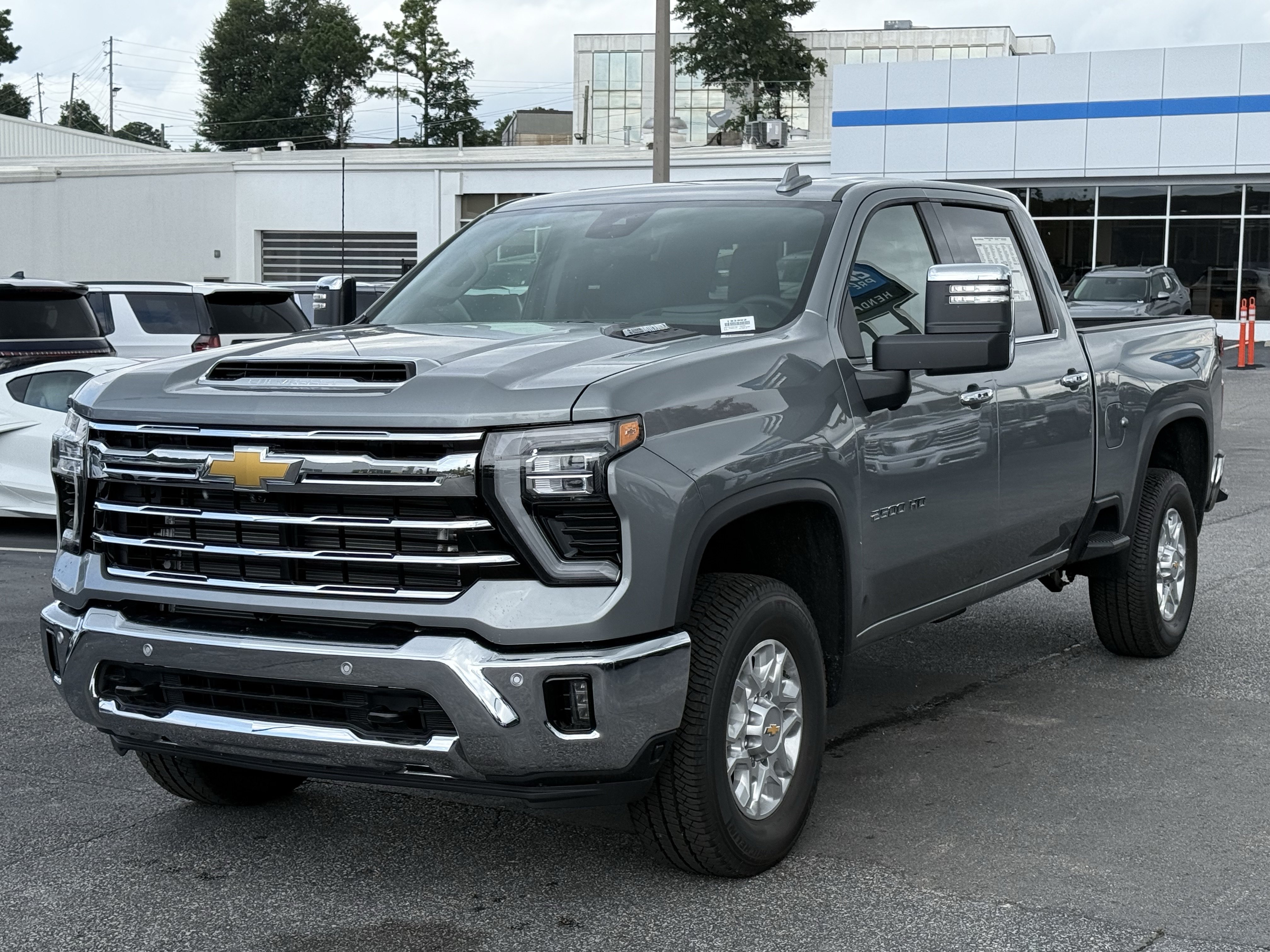 New 2026 Chevrolet Silverado 2500 LTZ w/ LTZ Premium Package AWD/4WD image 5