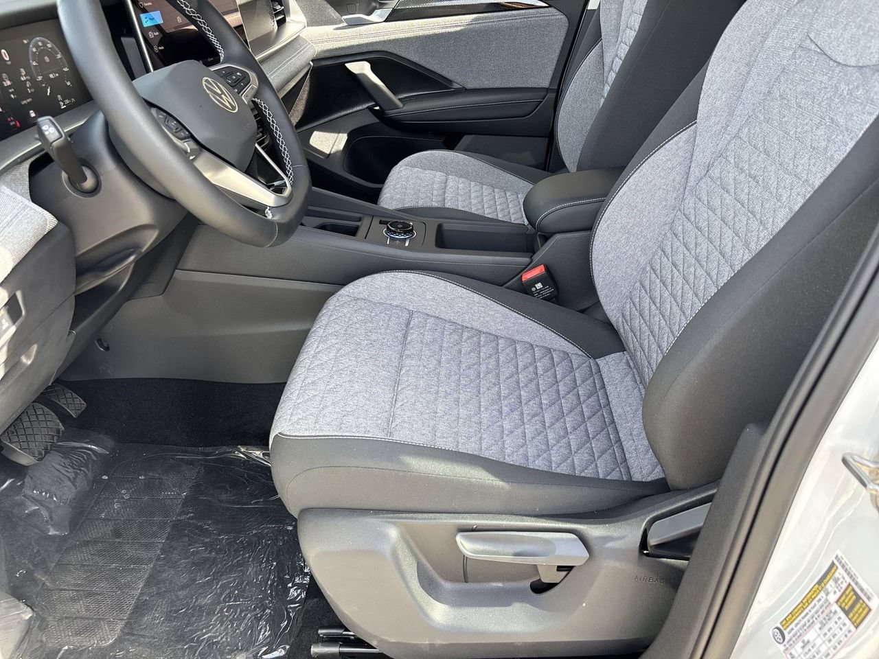 New 2026 Volkswagen Tiguan S AWD/4WD image 15
