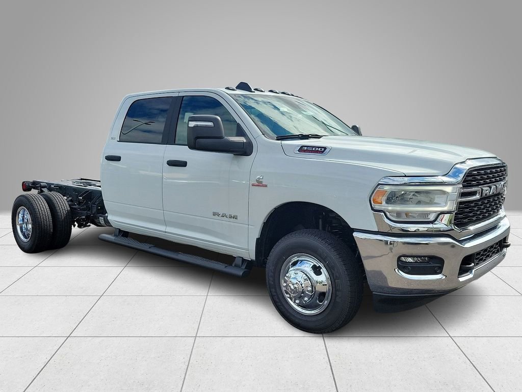 New 2024 RAM 3500 SLT w/ Quick Order Package 2YG SLT AWD/4WD image 3