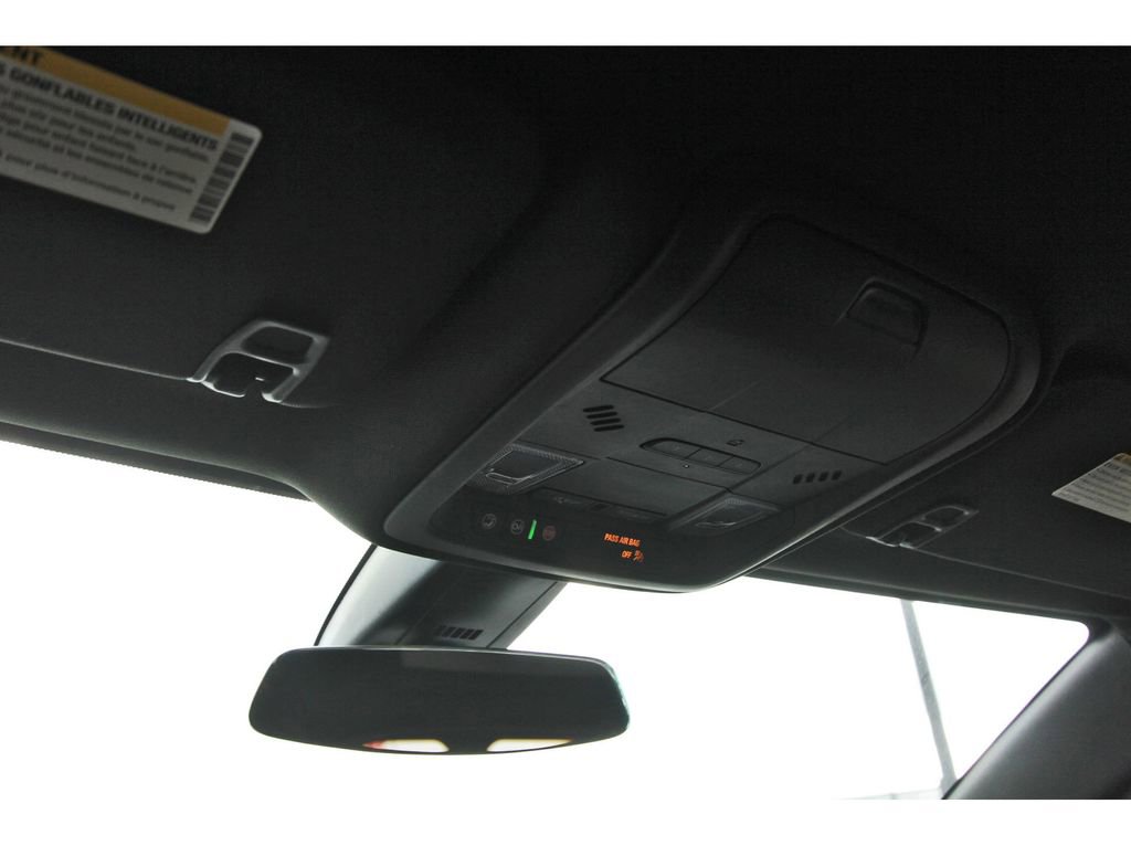 Certified 2025 Cadillac XT5 Luxury image 27