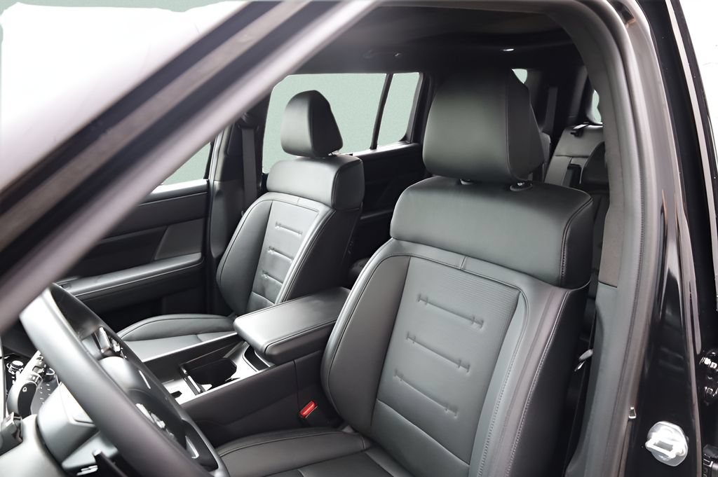 Used 2025 Hyundai Santa Fe Calligraphy AWD/4WD image 19