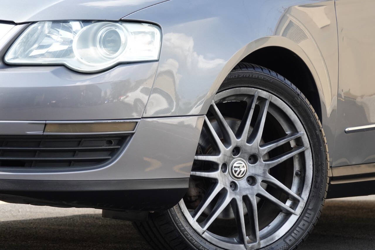 Used 2007 Volkswagen Passat 2.0T FWD image 8