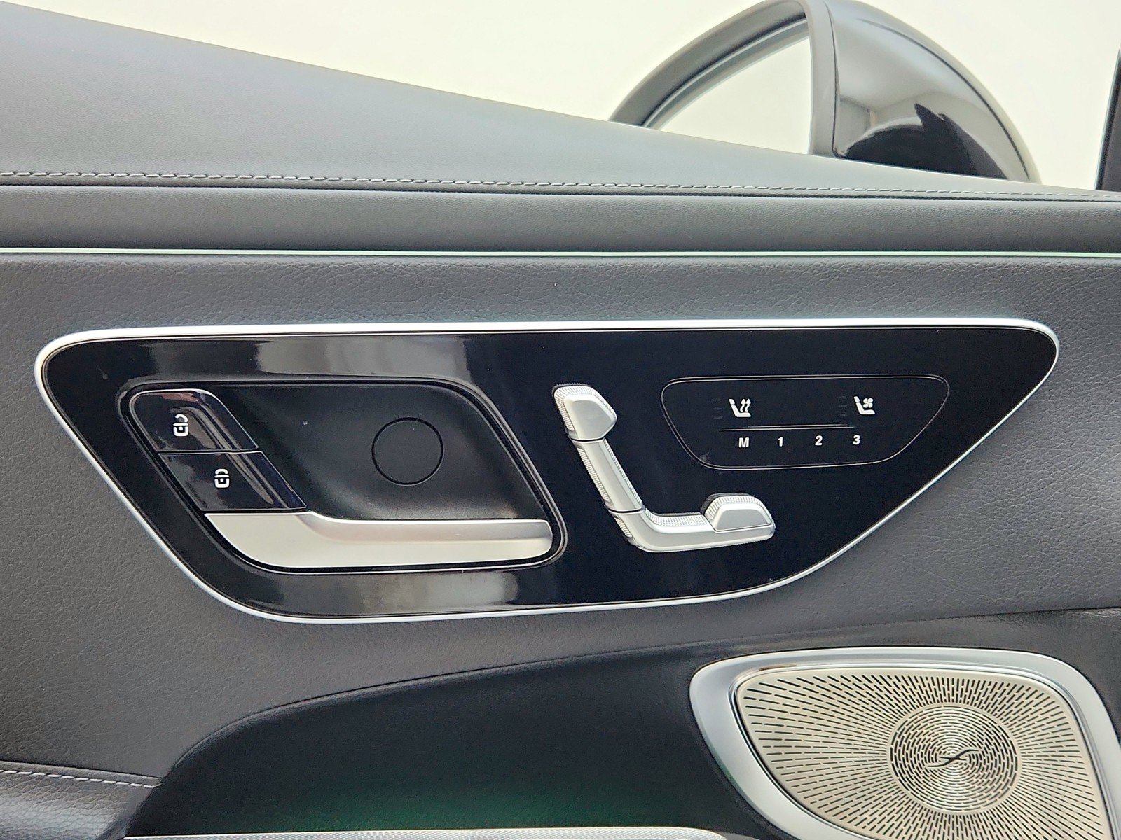Certified 2025 Mercedes-Benz CLE 450 4MATIC Coupe image 23