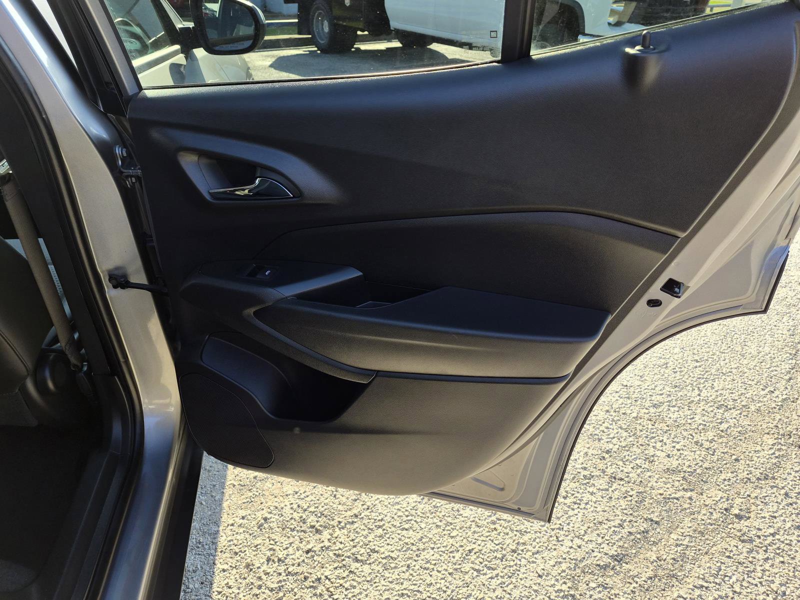 Used 2026 Chevrolet Trax LT FWD image 10