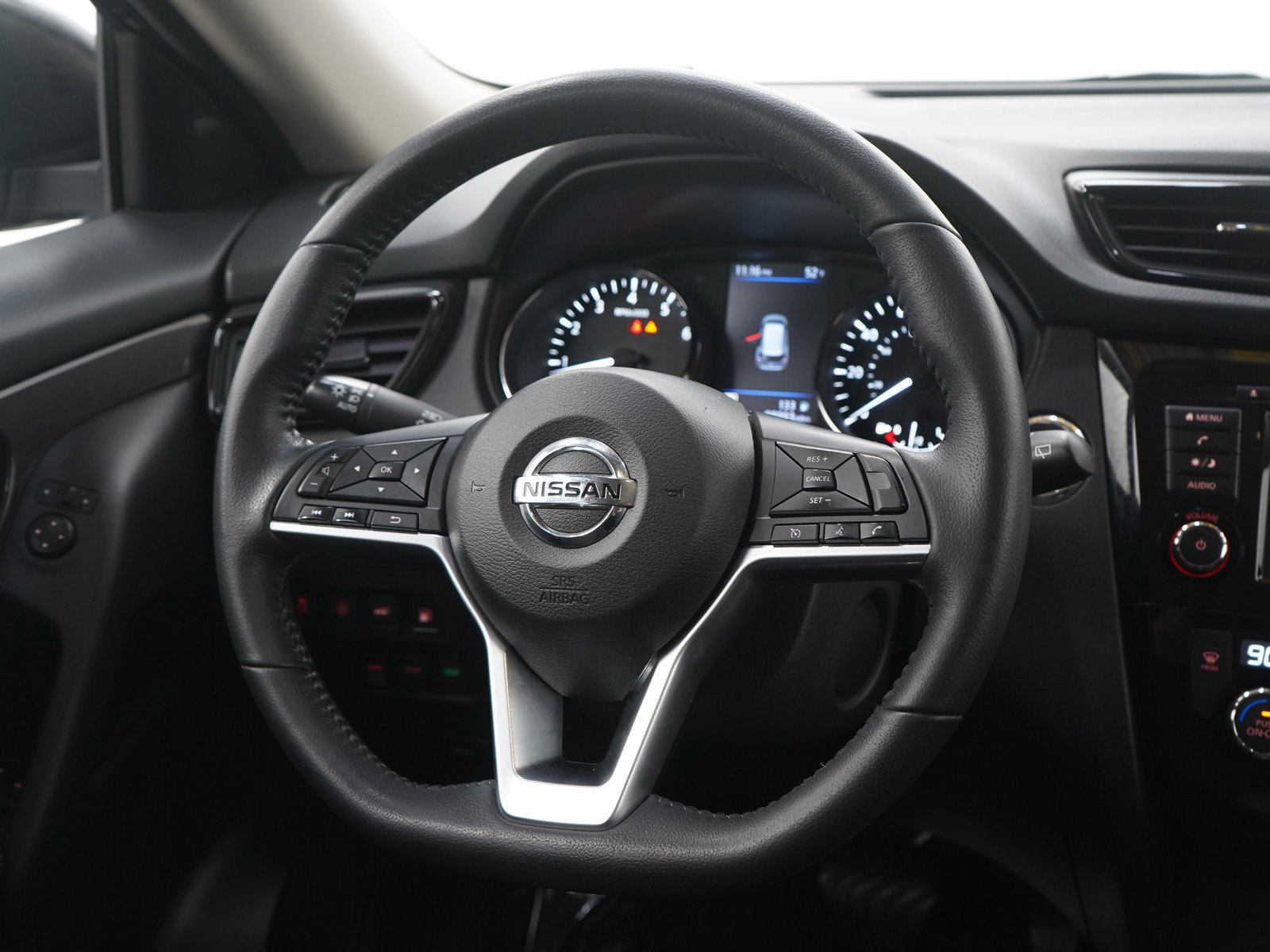 Used 2020 Nissan Rogue SV image 17