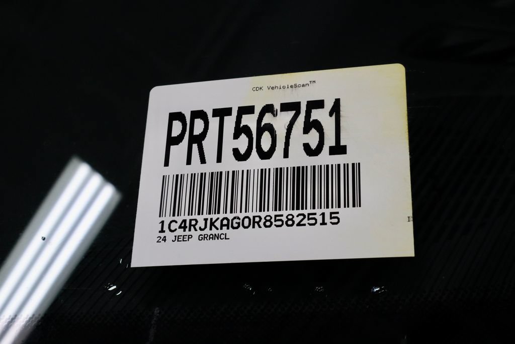 Used 2024 Jeep Grand Cherokee L Laredo w/ Trailer Tow Package AWD/4WD image 32