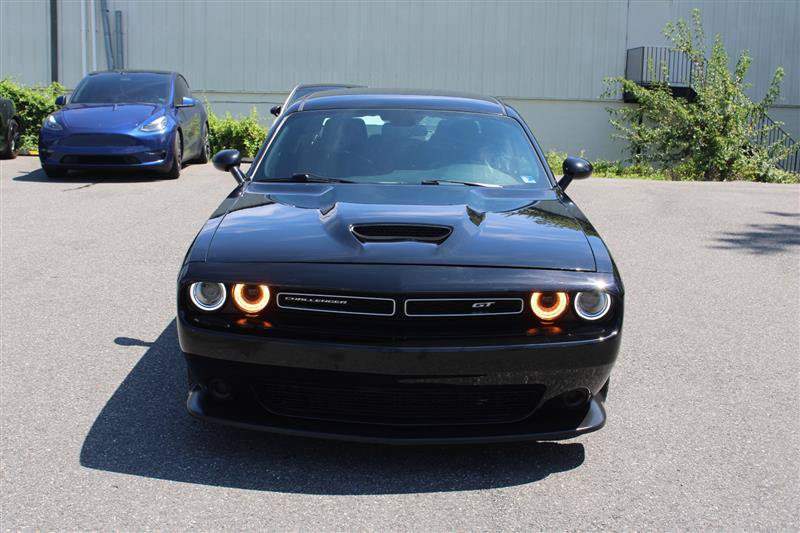 Used 2021 Dodge Challenger GT RWD image 3