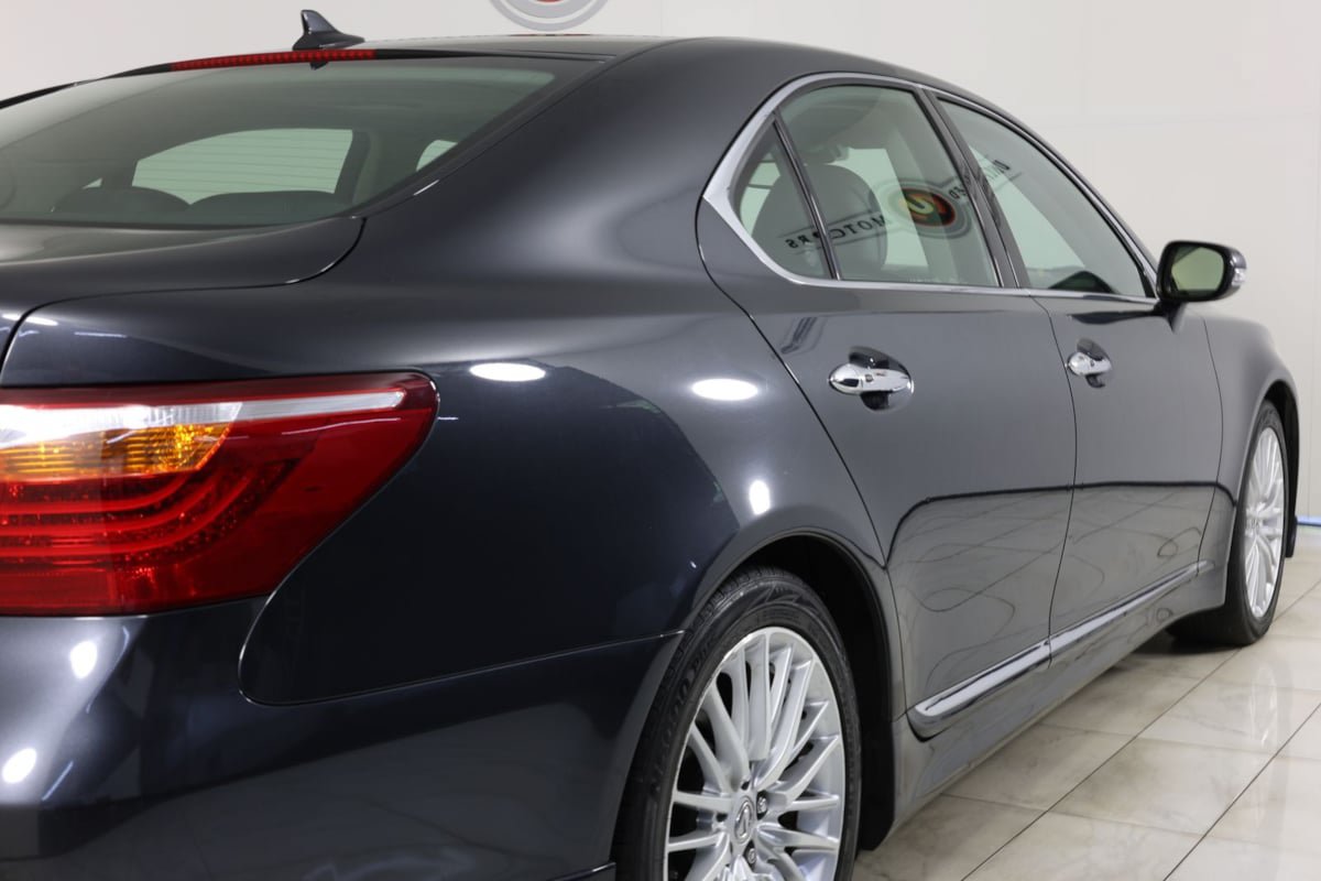 Used 2010 Lexus LS 460 RWD image 44