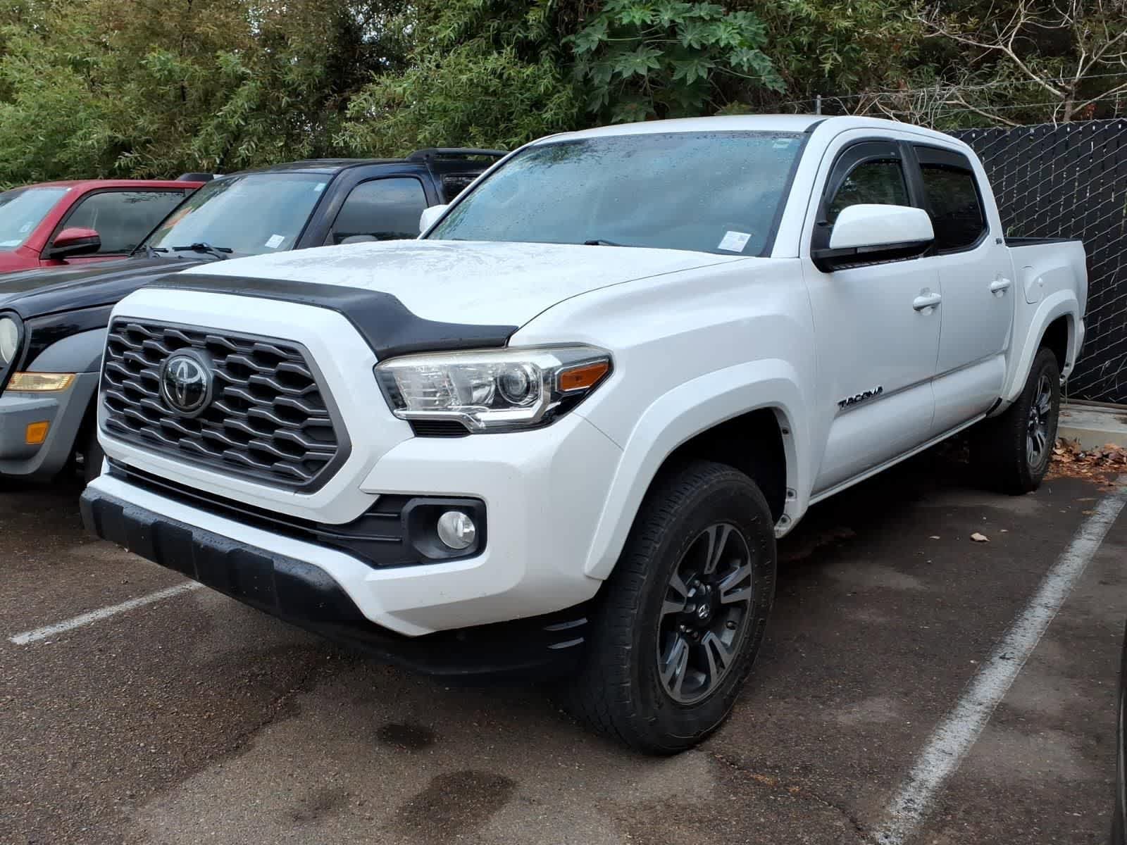 Used 2017 Toyota Tacoma SR5 w/ Tow Package RWD video 1
