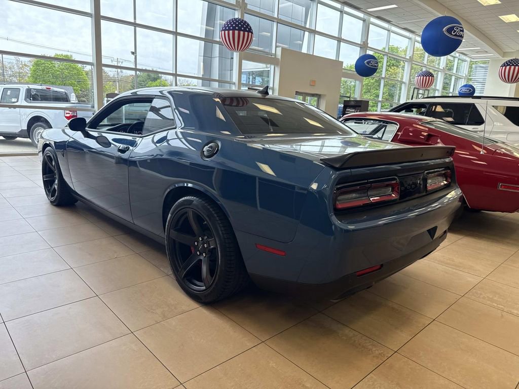 Used 2022 Dodge Challenger SRT Hellcat w/ Plus Package RWD image 3