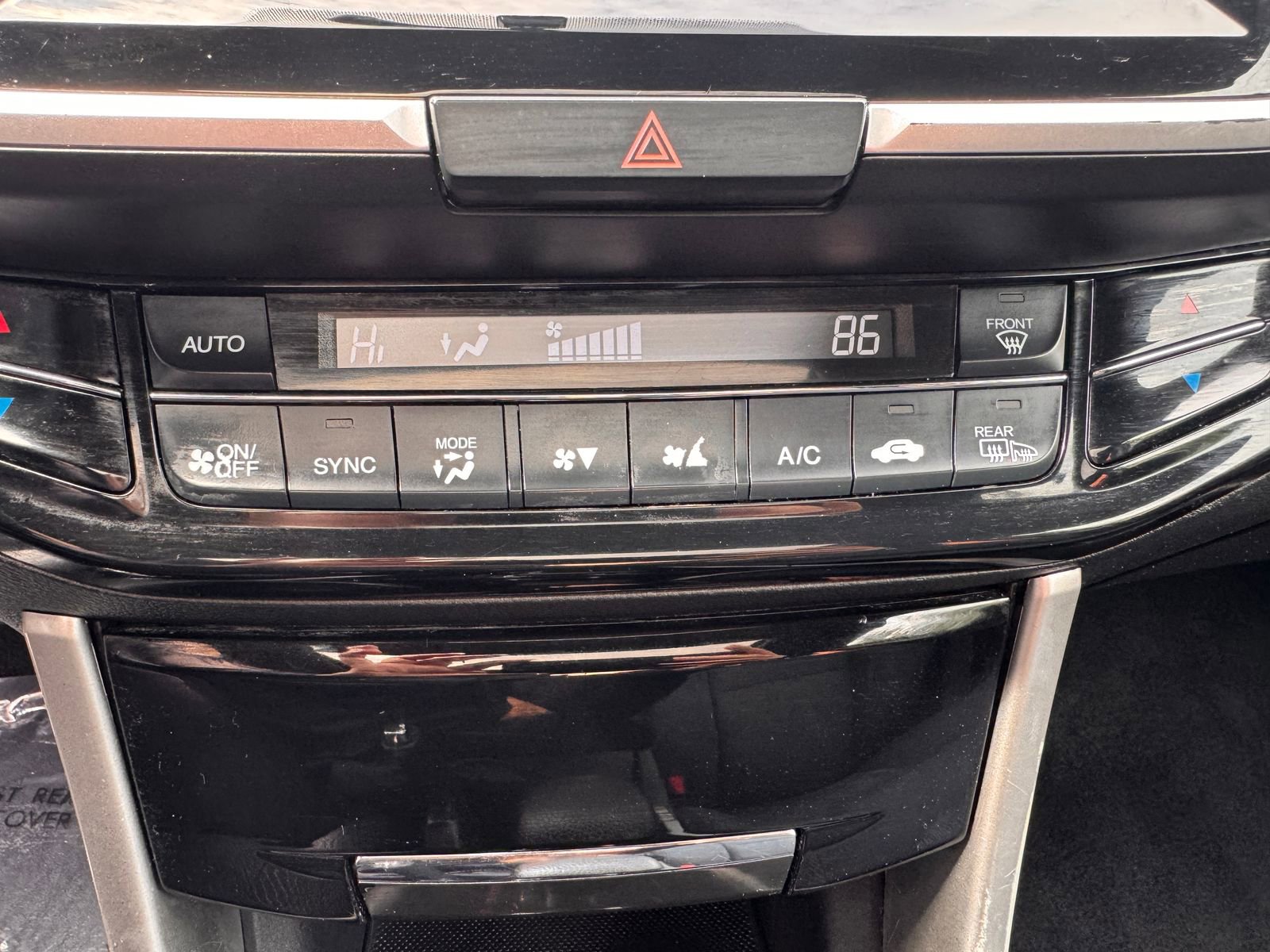 Used 2017 Honda Accord EX image 27