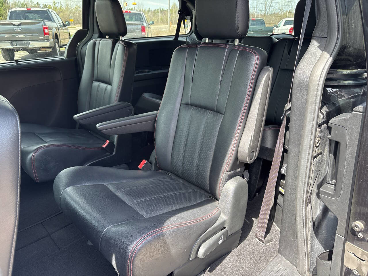 Used 2018 Dodge Grand Caravan GT image 7