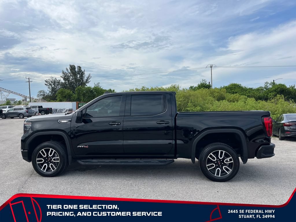 Used 2023 GMC Sierra 1500 AT4 w/ AT4 Premium Package AWD/4WD image 4