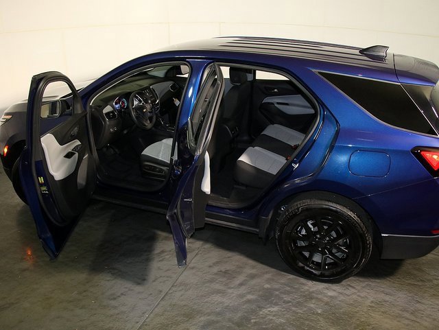 Used 2023 Chevrolet Equinox LS w/ LS Convenience Package image 5