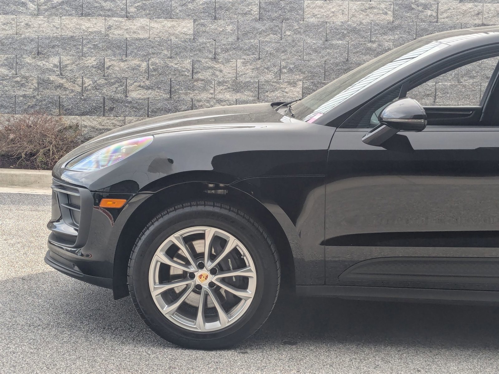 Certified 2026 Porsche Macan Turbo AWD/4WD image 11