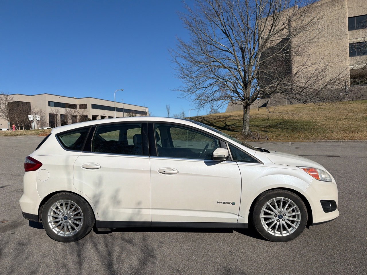 Used 2015 Ford C-MAX SEL w/ Equipment Group 302A image 4